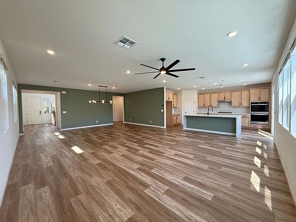 5th image of 3045 Foxtail Hollow Ave