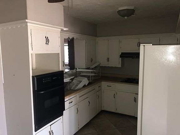 4th image of 4816 SE 25th Ter