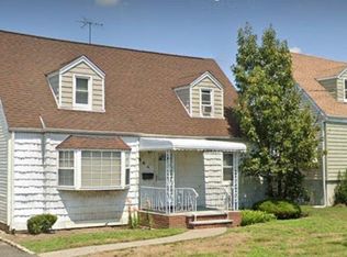 364 Westminster Rd, Cedarhurst, NY 11516