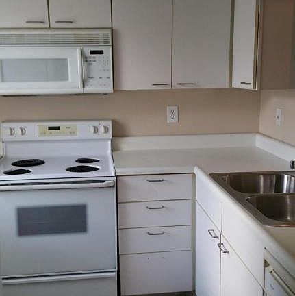 4th image of 239 Malloy Ln