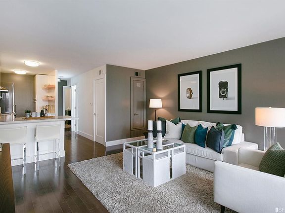5th image of 2364 Pacific Ave APT 5