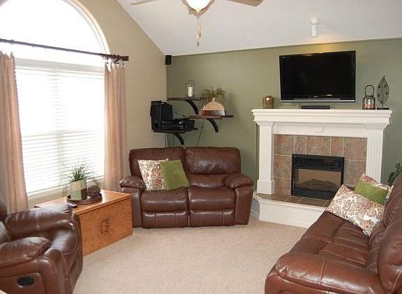 2nd image of 9123 Richmond Ct