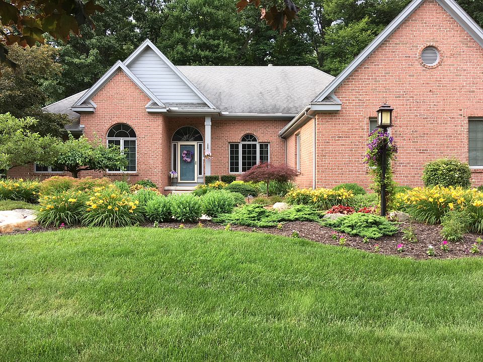 1st image of 4098 Deerfield Woods Dr