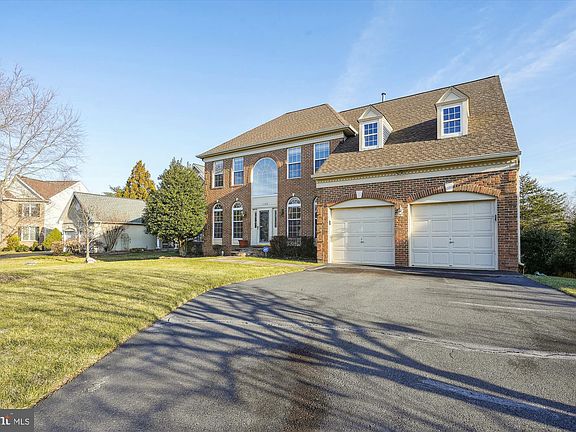 2nd image of 1109 Landerset Dr