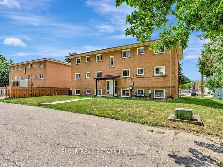 362 Grey St #3 — Photo 20