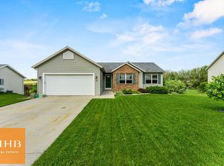 808 Brookstone Crst, Mount Horeb, WI 53572