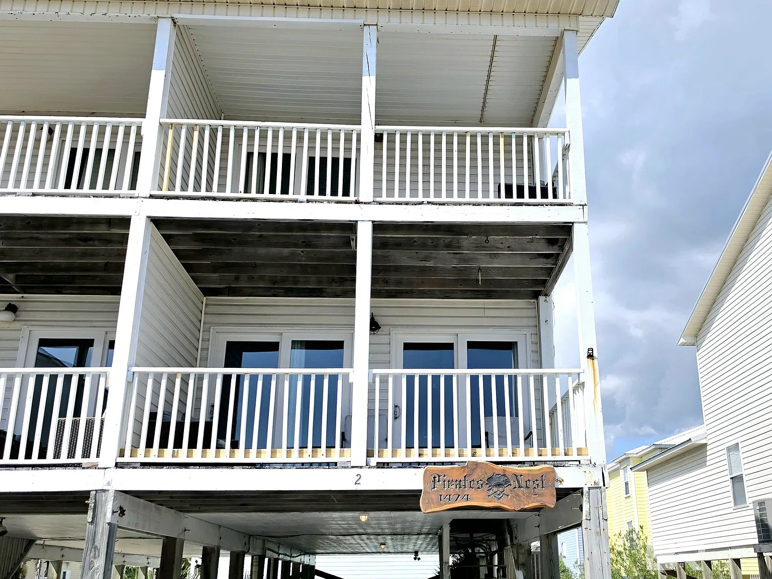 3 bed, 2.5 bath, 1560 sqft, $2,750 — Photo 2