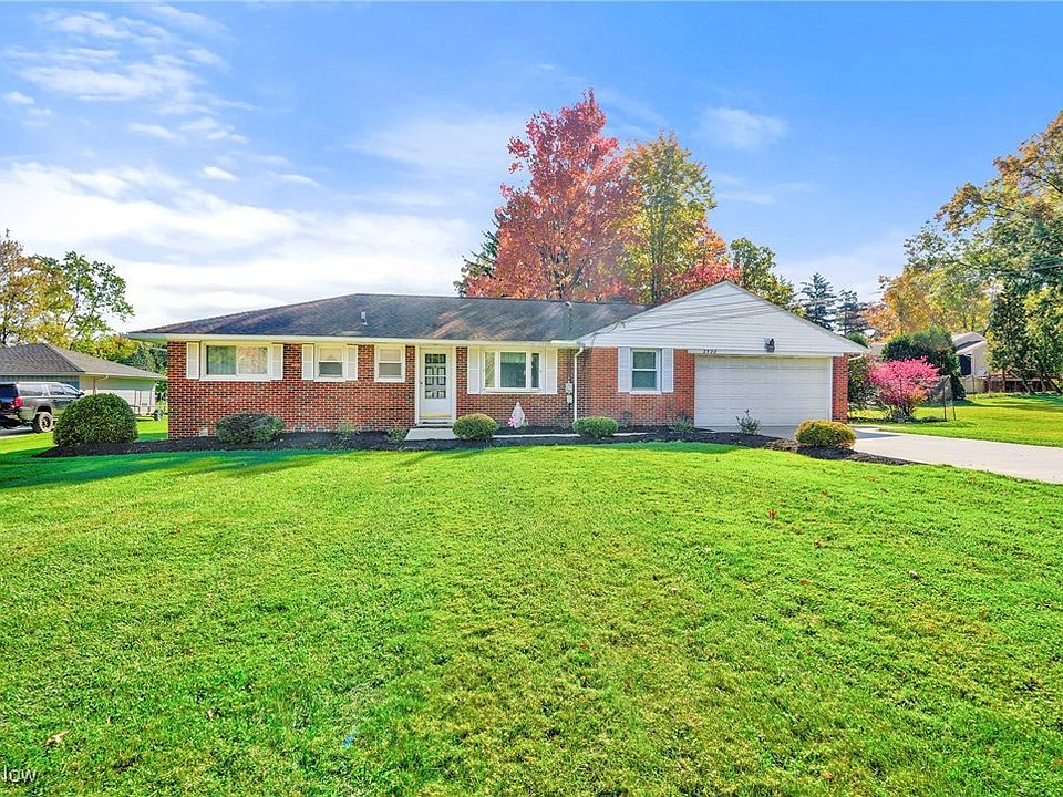 1st image of 2520 Woodview Dr