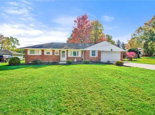 2520 Woodview Dr, Broadview Heights, OH 44147