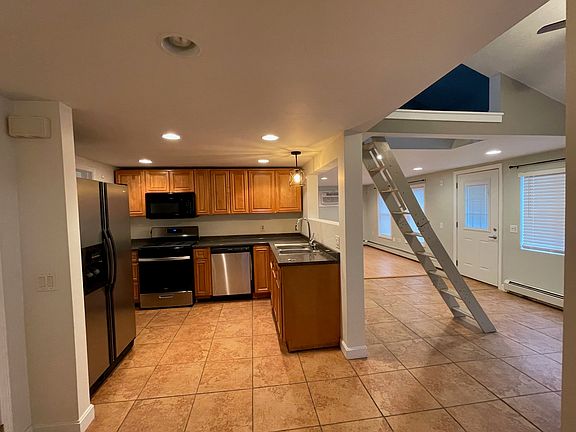 4th image of 32 Sea View Dr