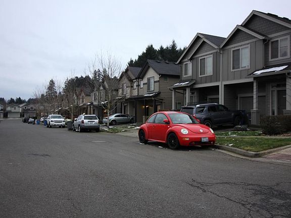 2nd image of 13007 NE 25th St