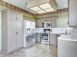 2514 Thunderbird Dr, Orange, TX 77630