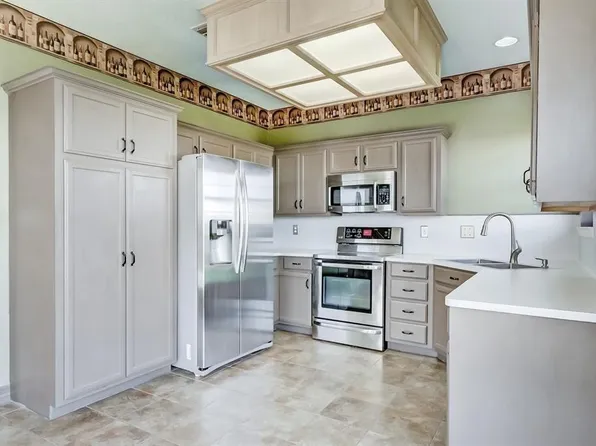 2514 Thunderbird Drive, Orange, TX 77630