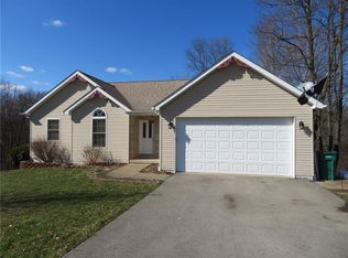 110 Chrie Ln, Butler, PA 16001