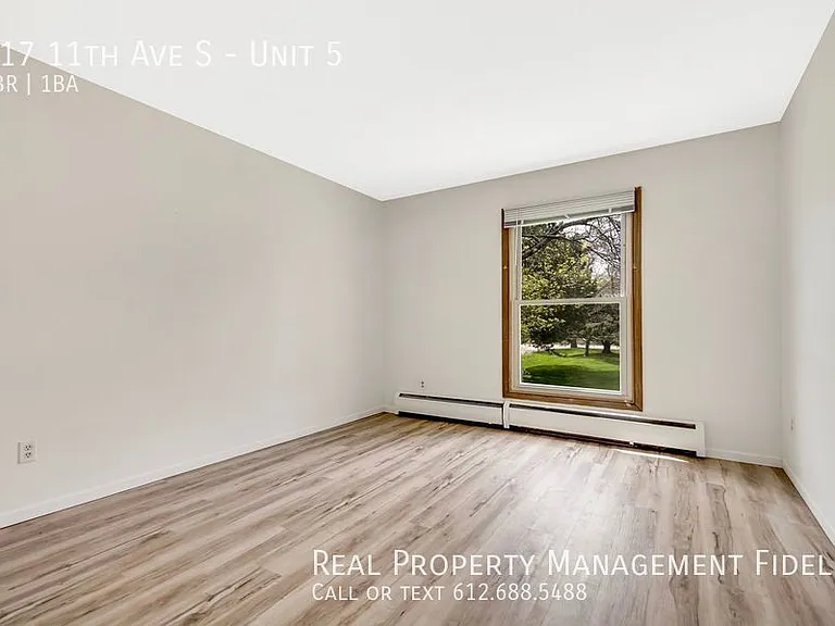 917 11th Ave S #5 — Photo 8
