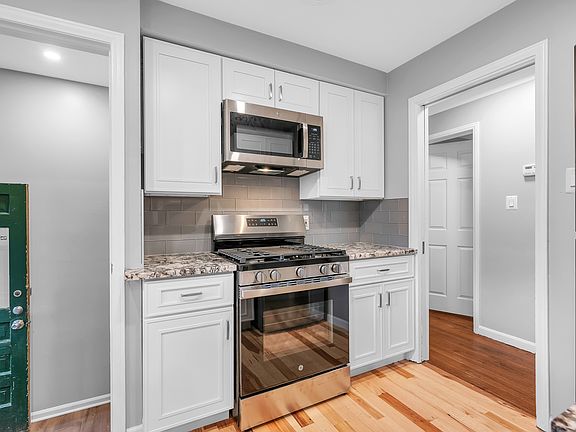 2nd image of 1226 Owana Ave