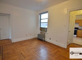 34-10 33rd St #D2, Astoria, NY 11106