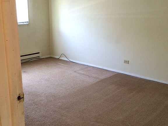 5th image of 2905 Willow Ln APT B3