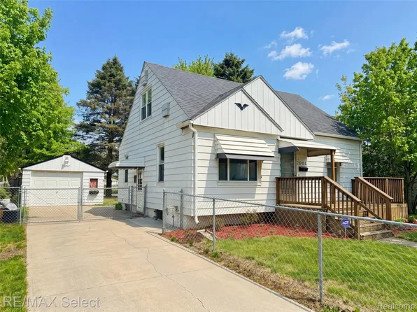 2906 Arizona Ave, Flint, MI 48506