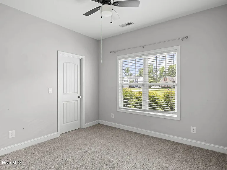 144 Backfield Pl — Photo 13