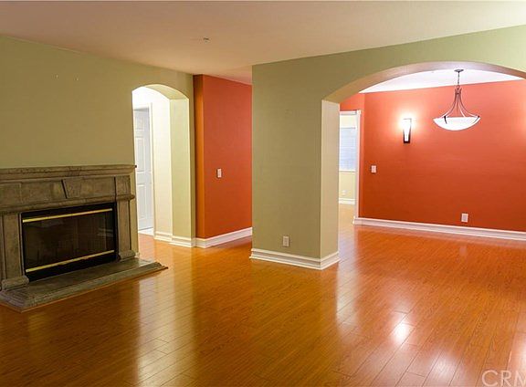 5th image of 752 W Huntington Dr APT D