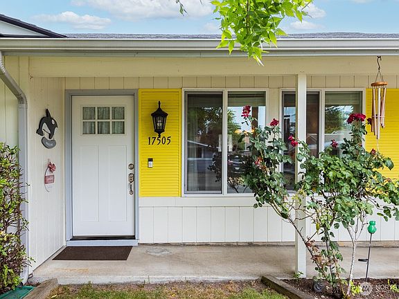 5th image of 17505 5th Avenue Ct E