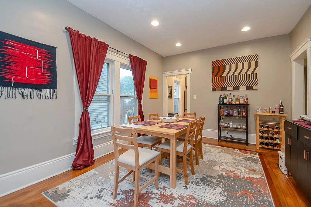 1306 Belle Ave — Photo 3