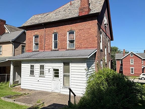 2nd image of 17 Eagle St