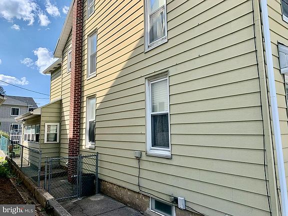 3rd image of 32 Lash St