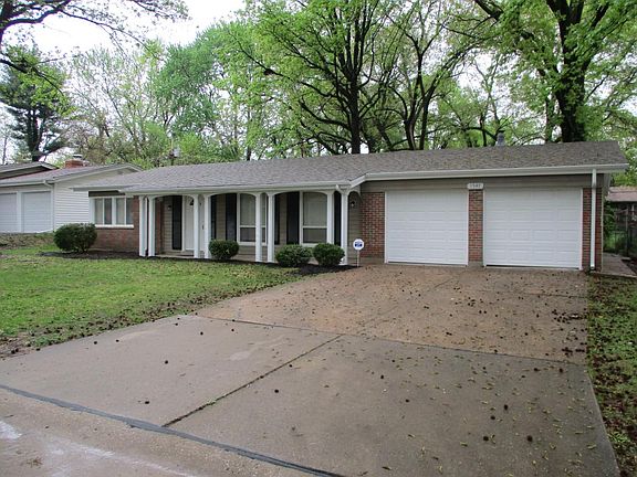 3rd image of 1547 Surf Side Dr
