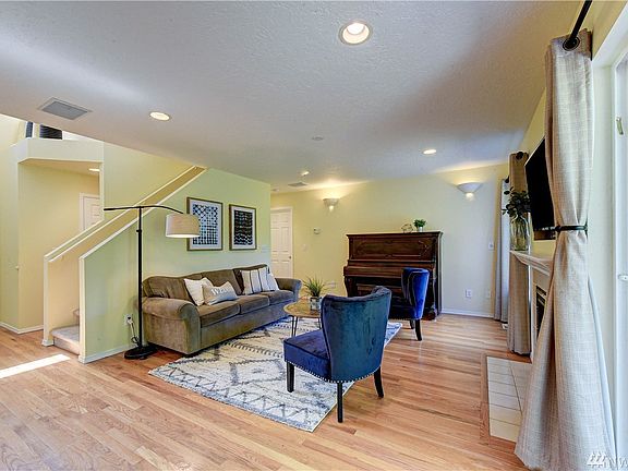 5th image of 5711 69th St NE