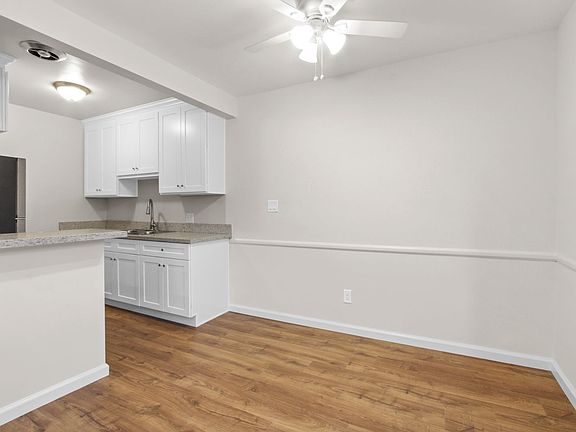 4th image of 918 4th St APT 5