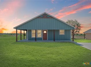 219 Thomas St, Rogers, TX 76569