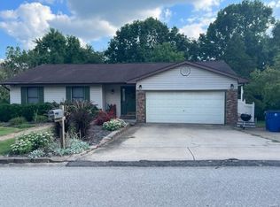 1423 Coachlite Dr, De Soto, MO 63020