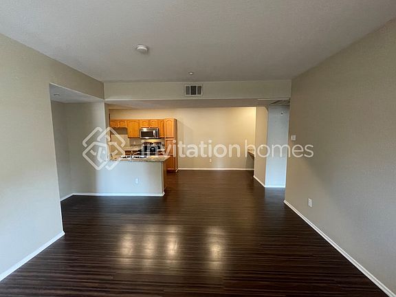 4th image of 41410 Juniper St Unit 1922