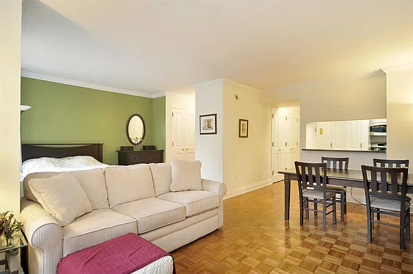 Sold by Corcoran | media 6