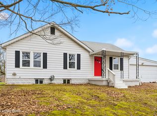10212 Greenfield Park Rd, Louisville, KY 40258