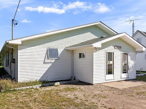 3rd image of 3030 County Road 8