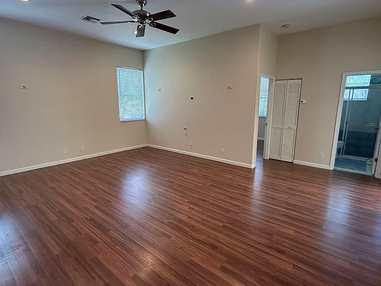 8192 NW 42nd St — Photo 30