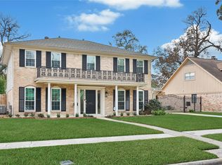 1061 Richelieu Ln, Houston, TX 77018