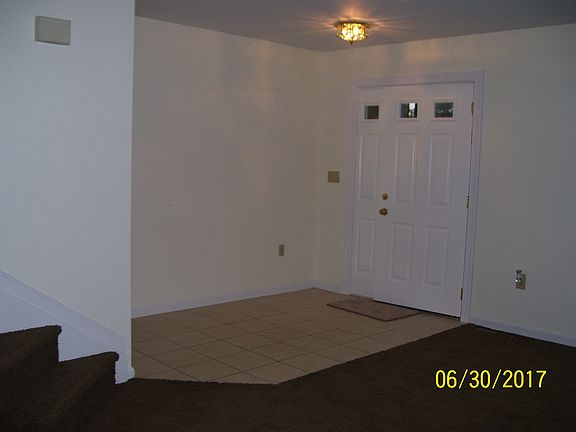 FOYER-Front Entrance