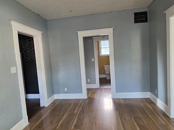 4th image of 311 Locust Ave