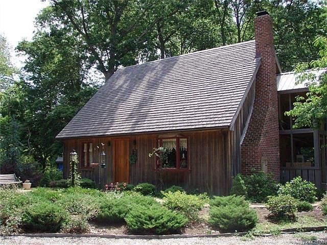 1st image of 7043 Wellford Ln