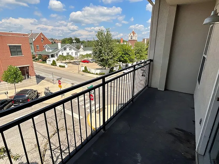 125 N Washington St — Photo 57