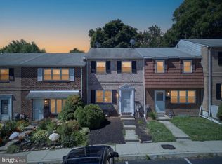 1098 Bayless Pl, Norristown, PA 19403