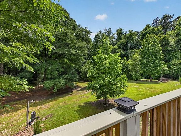 4th image of 106 Pickett Ct