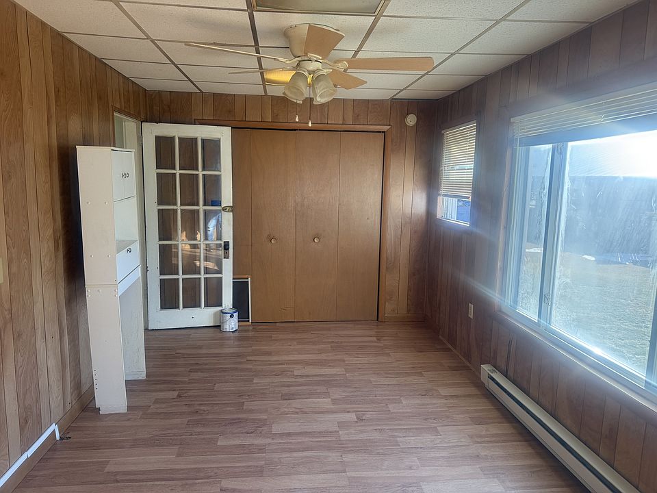 2nd image of 247 Belmont St Floor 2