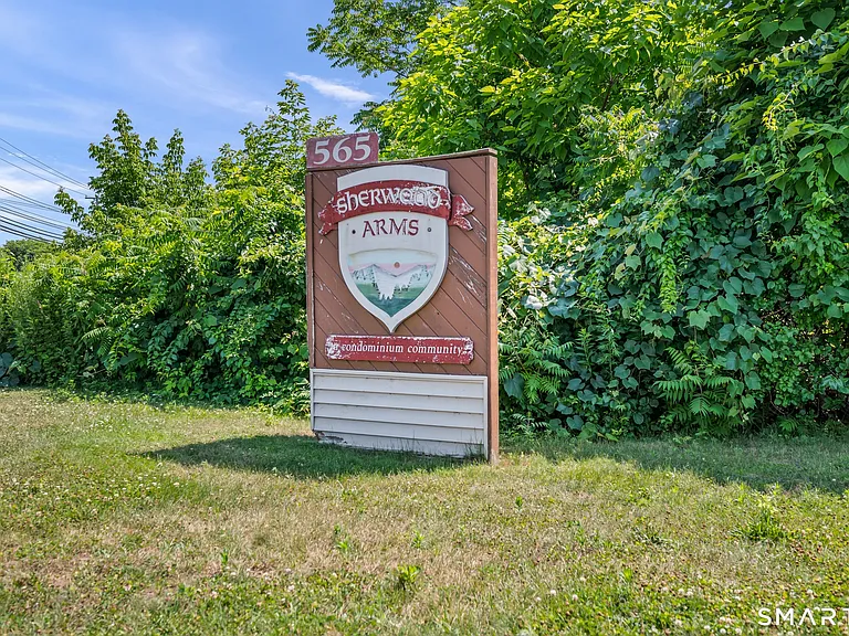 565 Talcottville Rd #1C5 — Photo 2