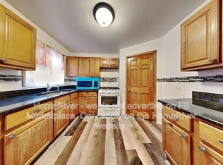 2209 E 97th St, Chicago, IL 60617