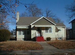 1220 Houston St, Manhattan, KS 66502